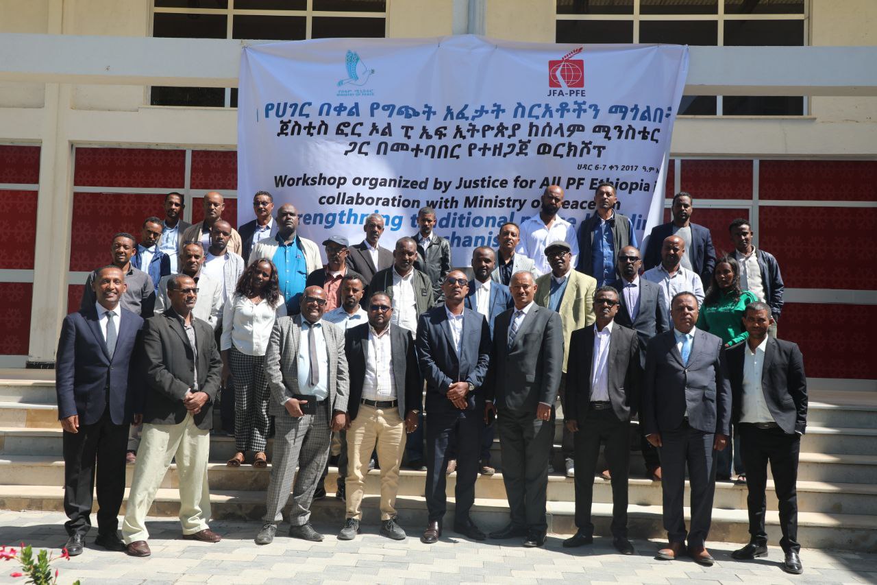 [#if smallImage??]
    [#if smallImage?is_hash]
        [#if smallImage.alt??]
            ${smallImage.alt}
        [/#if]
    [/#if]
[/#if]