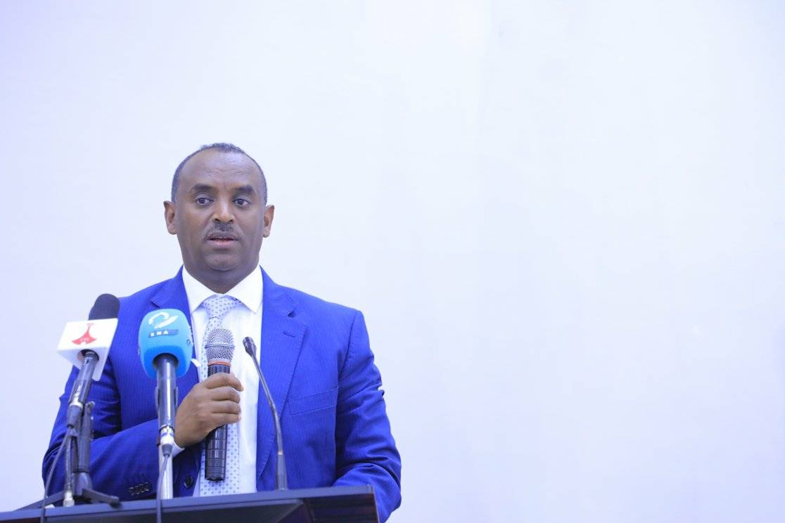 [#if smallImage??]
    [#if smallImage?is_hash]
        [#if smallImage.alt??]
            ${smallImage.alt}
        [/#if]
    [/#if]
[/#if]