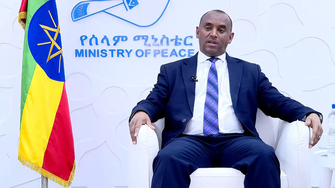 [#if smallImage??]
    [#if smallImage?is_hash]
        [#if smallImage.alt??]
            ${smallImage.alt}
        [/#if]
    [/#if]
[/#if]