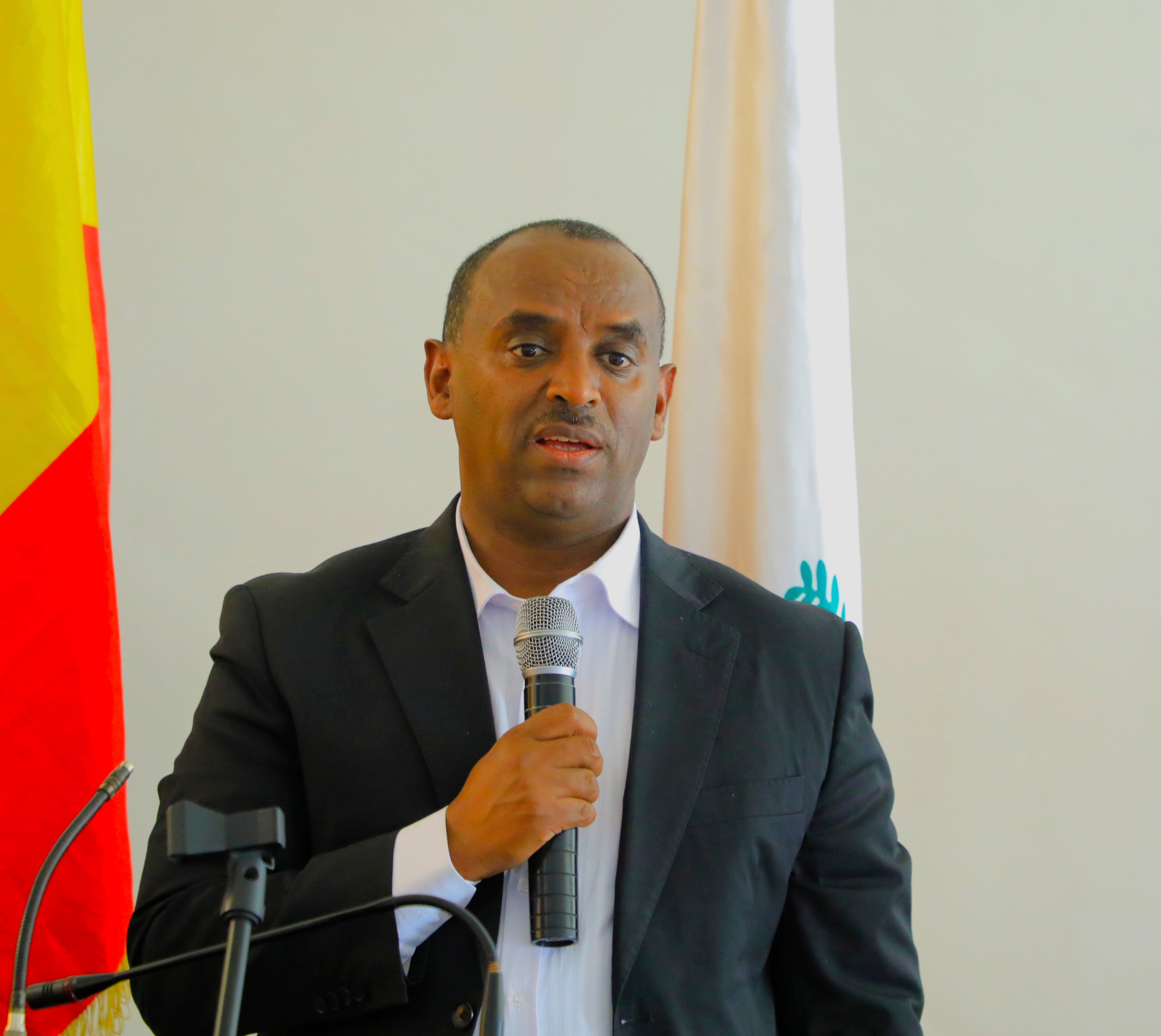 [#if smallImage??]
    [#if smallImage?is_hash]
        [#if smallImage.alt??]
            ${smallImage.alt}
        [/#if]
    [/#if]
[/#if]