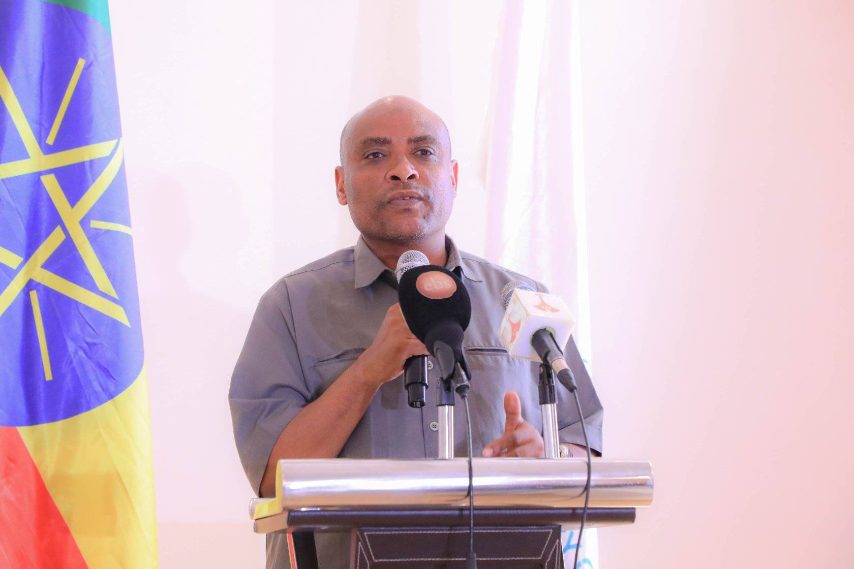 [#if smallImage??]
    [#if smallImage?is_hash]
        [#if smallImage.alt??]
            ${smallImage.alt}
        [/#if]
    [/#if]
[/#if]