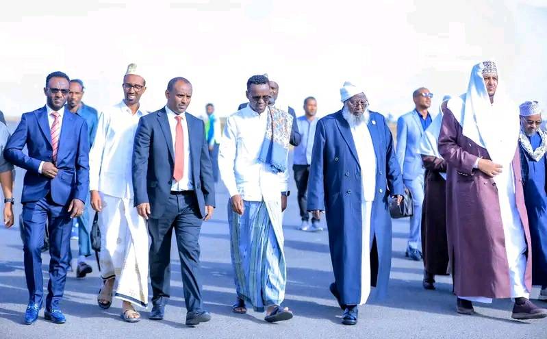 [#if smallImage??]
    [#if smallImage?is_hash]
        [#if smallImage.alt??]
            ${smallImage.alt}
        [/#if]
    [/#if]
[/#if]