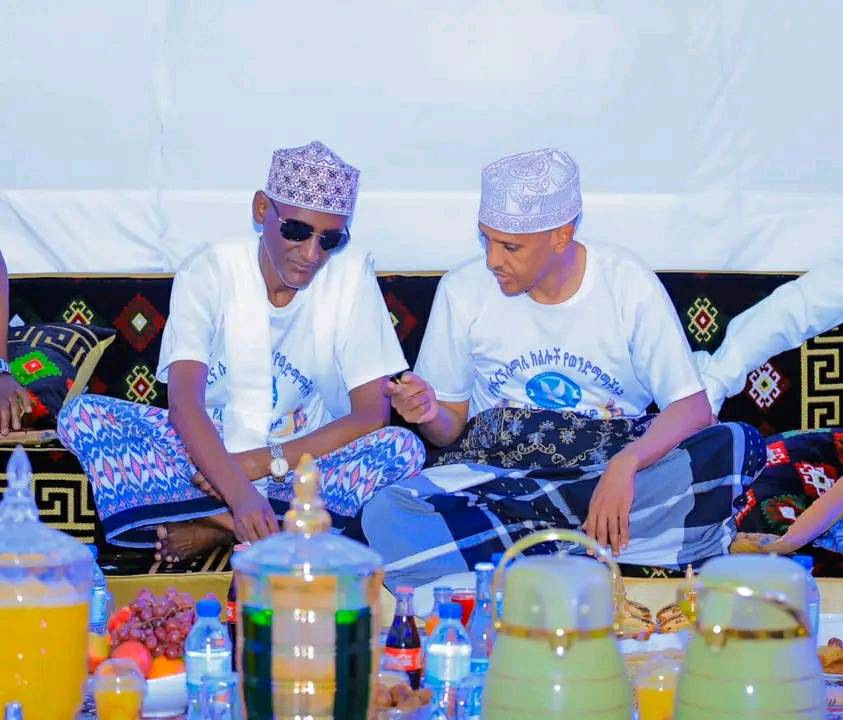 [#if smallImage??]
    [#if smallImage?is_hash]
        [#if smallImage.alt??]
            ${smallImage.alt}
        [/#if]
    [/#if]
[/#if]