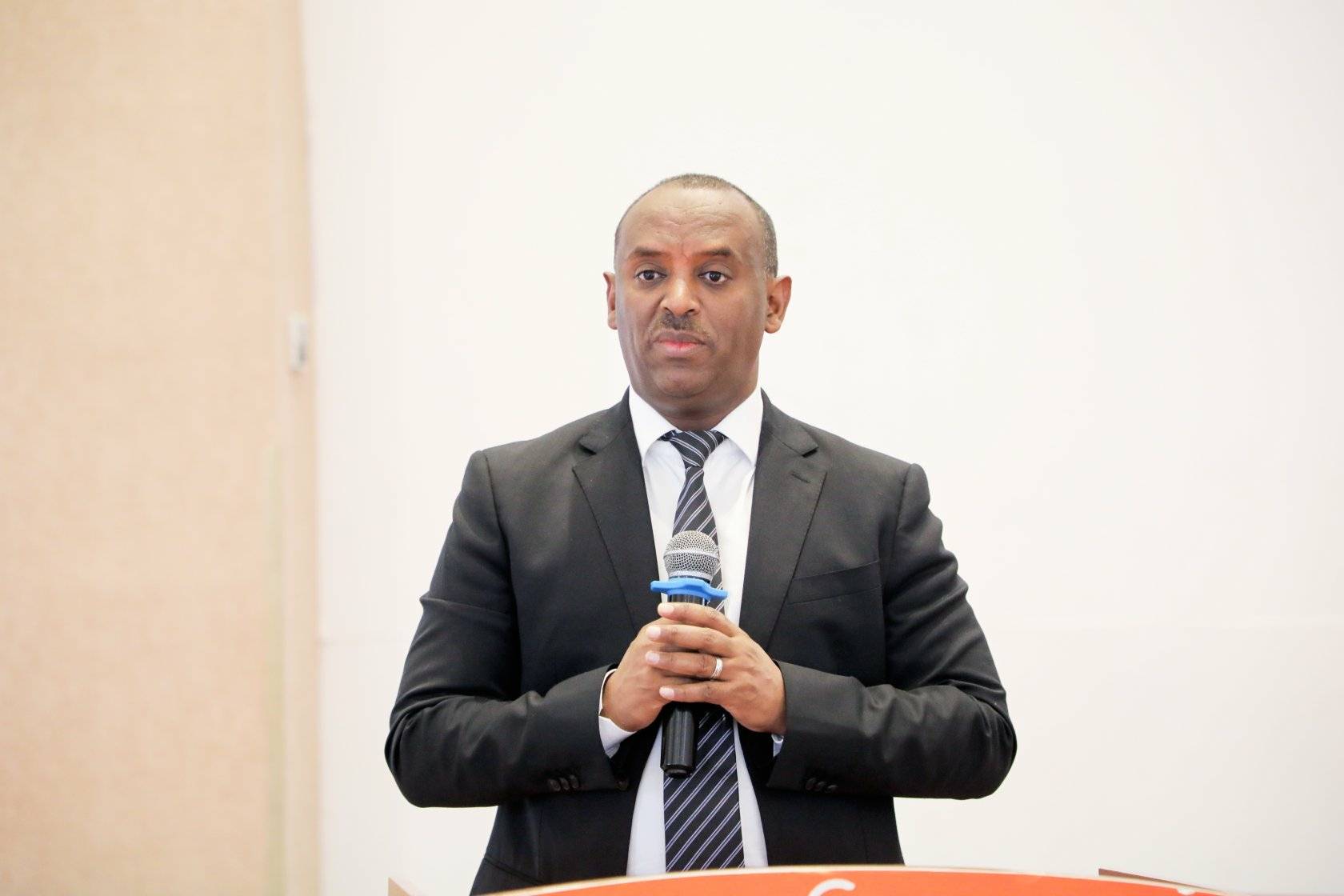 [#if smallImage??]
    [#if smallImage?is_hash]
        [#if smallImage.alt??]
            ${smallImage.alt}
        [/#if]
    [/#if]
[/#if]