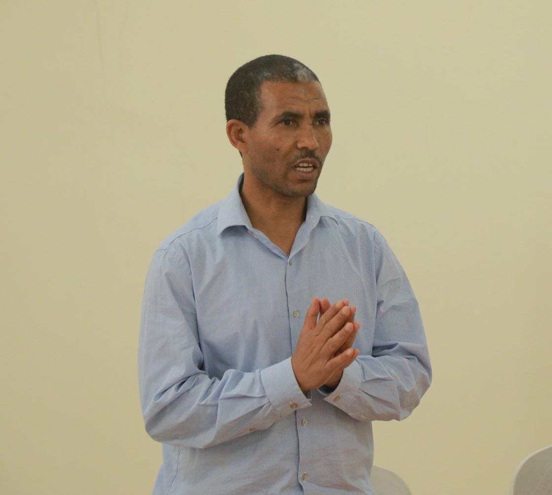 [#if smallImage??]
    [#if smallImage?is_hash]
        [#if smallImage.alt??]
            ${smallImage.alt}
        [/#if]
    [/#if]
[/#if]