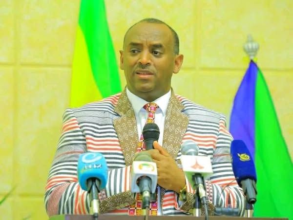 [#if smallImage??]
    [#if smallImage?is_hash]
        [#if smallImage.alt??]
            ${smallImage.alt}
        [/#if]
    [/#if]
[/#if]