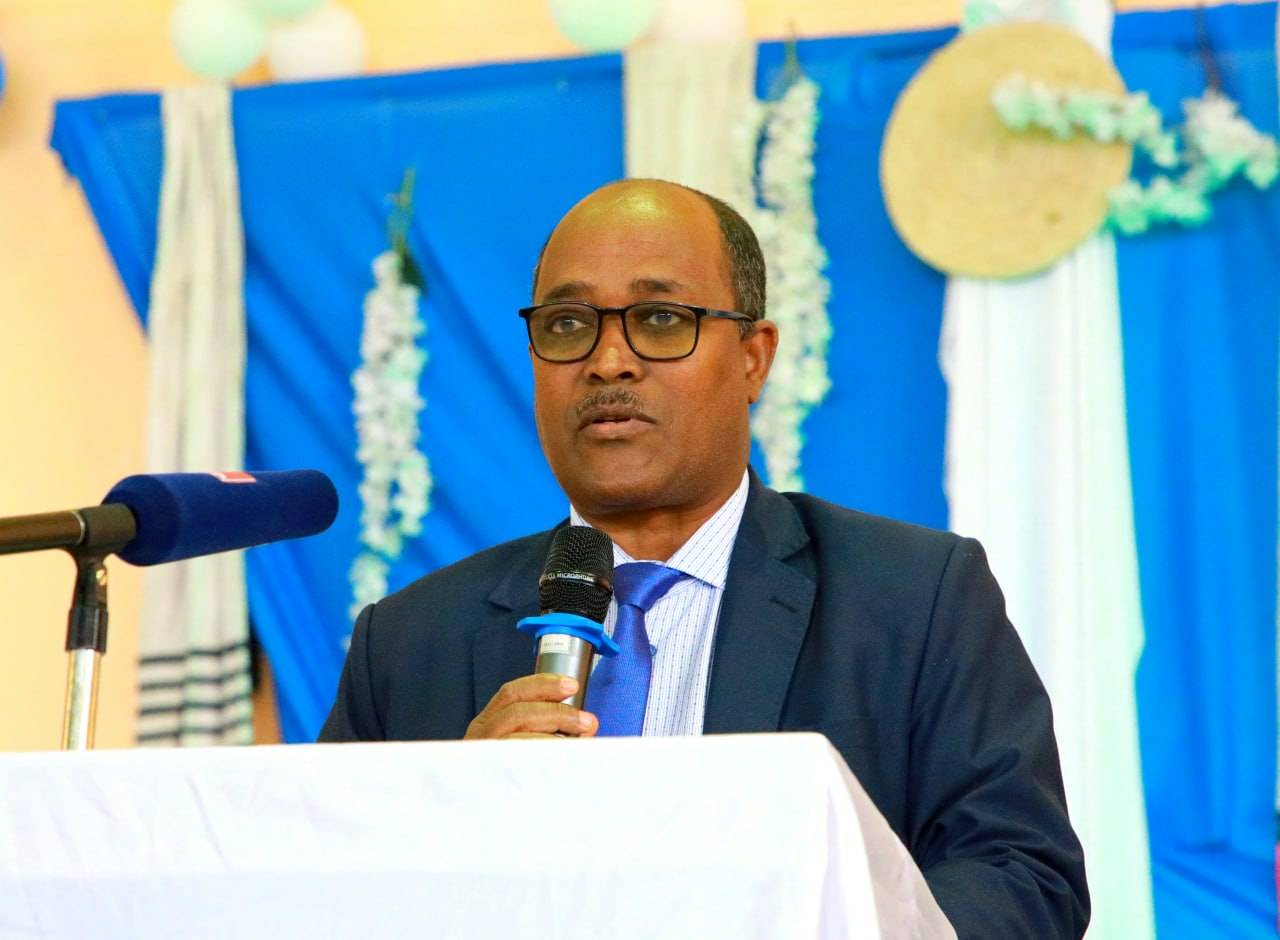 [#if smallImage??]
    [#if smallImage?is_hash]
        [#if smallImage.alt??]
            ${smallImage.alt}
        [/#if]
    [/#if]
[/#if]