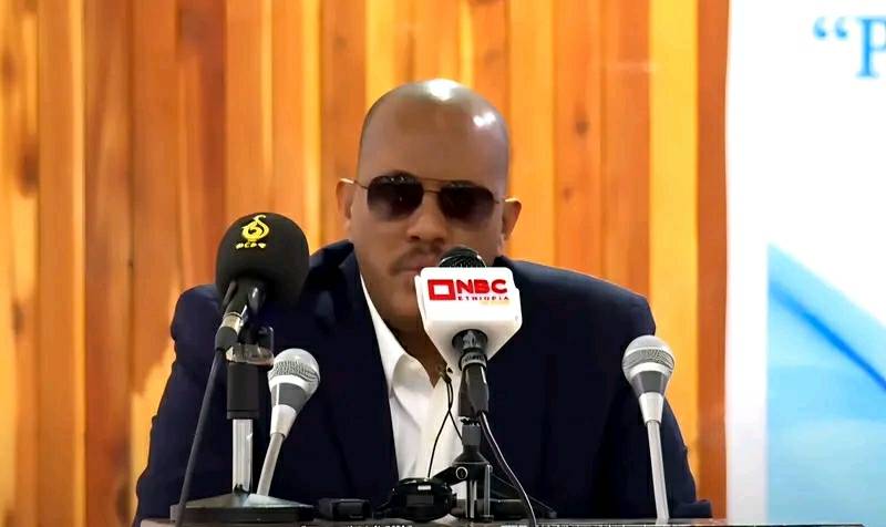 [#if smallImage??]
    [#if smallImage?is_hash]
        [#if smallImage.alt??]
            ${smallImage.alt}
        [/#if]
    [/#if]
[/#if]