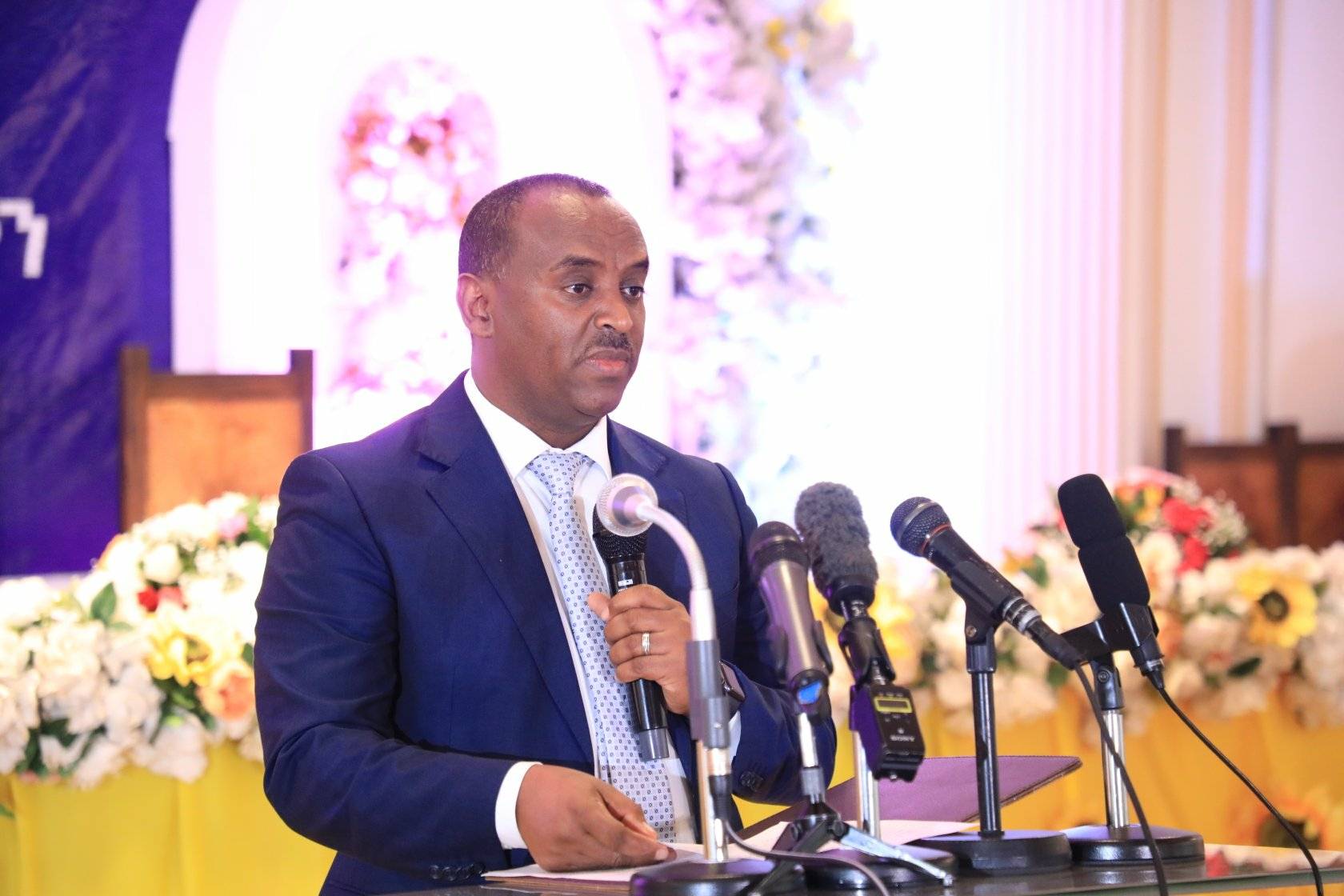 [#if smallImage??]
    [#if smallImage?is_hash]
        [#if smallImage.alt??]
            ${smallImage.alt}
        [/#if]
    [/#if]
[/#if]