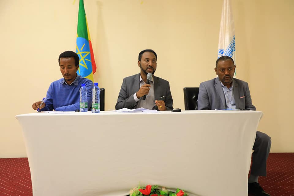 [#if smallImage??]
    [#if smallImage?is_hash]
        [#if smallImage.alt??]
            ${smallImage.alt}
        [/#if]
    [/#if]
[/#if]