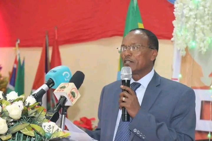 [#if smallImage??]
    [#if smallImage?is_hash]
        [#if smallImage.alt??]
            ${smallImage.alt}
        [/#if]
    [/#if]
[/#if]