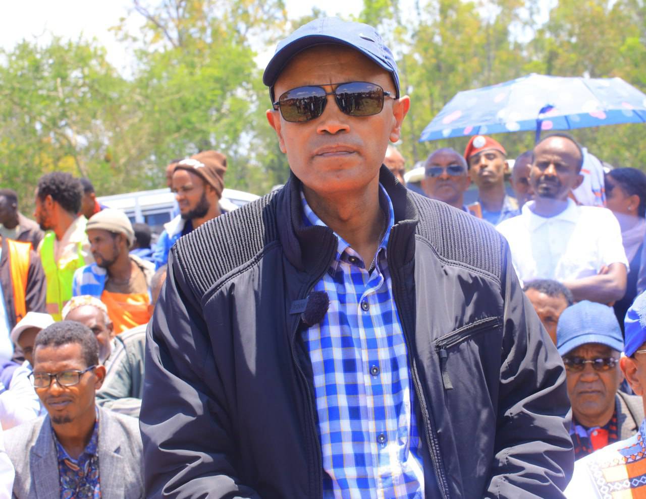 [#if smallImage??]
    [#if smallImage?is_hash]
        [#if smallImage.alt??]
            ${smallImage.alt}
        [/#if]
    [/#if]
[/#if]